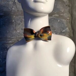 Guillotine Sculpted Bow Tie: Julian